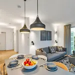Penthouse Seevibes By Interhome شقة *
